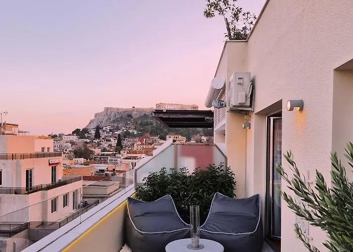 Heated Plunge Pool & Firepit Acropolis Penthouse