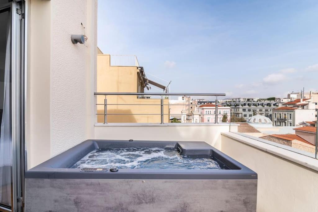 Apartment Heated Plunge Pool & Firepit Acropolis Penthouse Athens